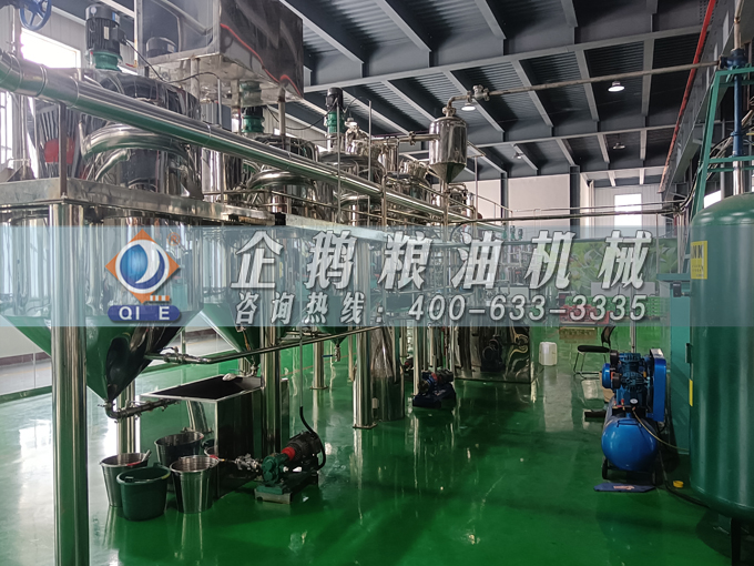 企鵝牌茶籽油雙螺桿榨油機,用心制造獲得客戶認可(圖5) 企鵝牌茶籽油雙螺桿榨油機,用心制造獲得客戶認可(圖5)